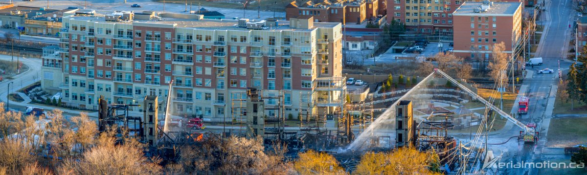 AerialmotionCa's tweet photo. Another explosion in Mississauga last night! #Mississauga #Streetsville https://t.co/ZiNPprukTK