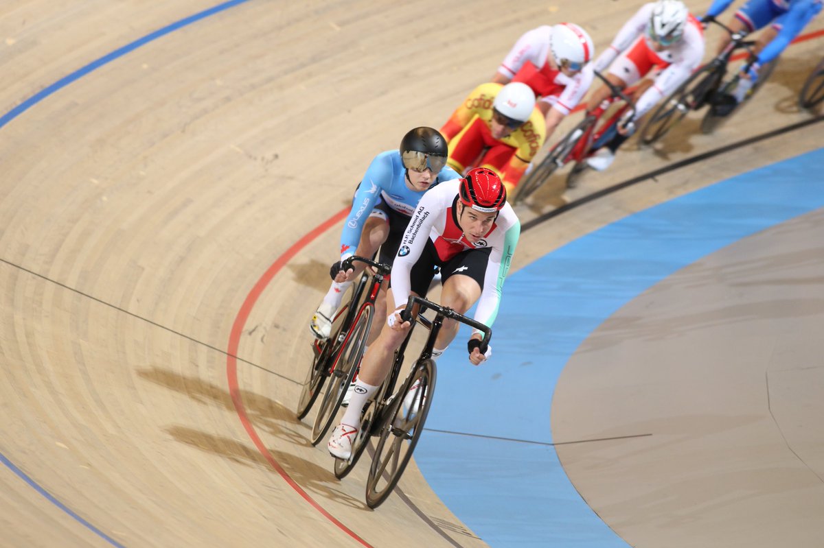 cycling scratch race