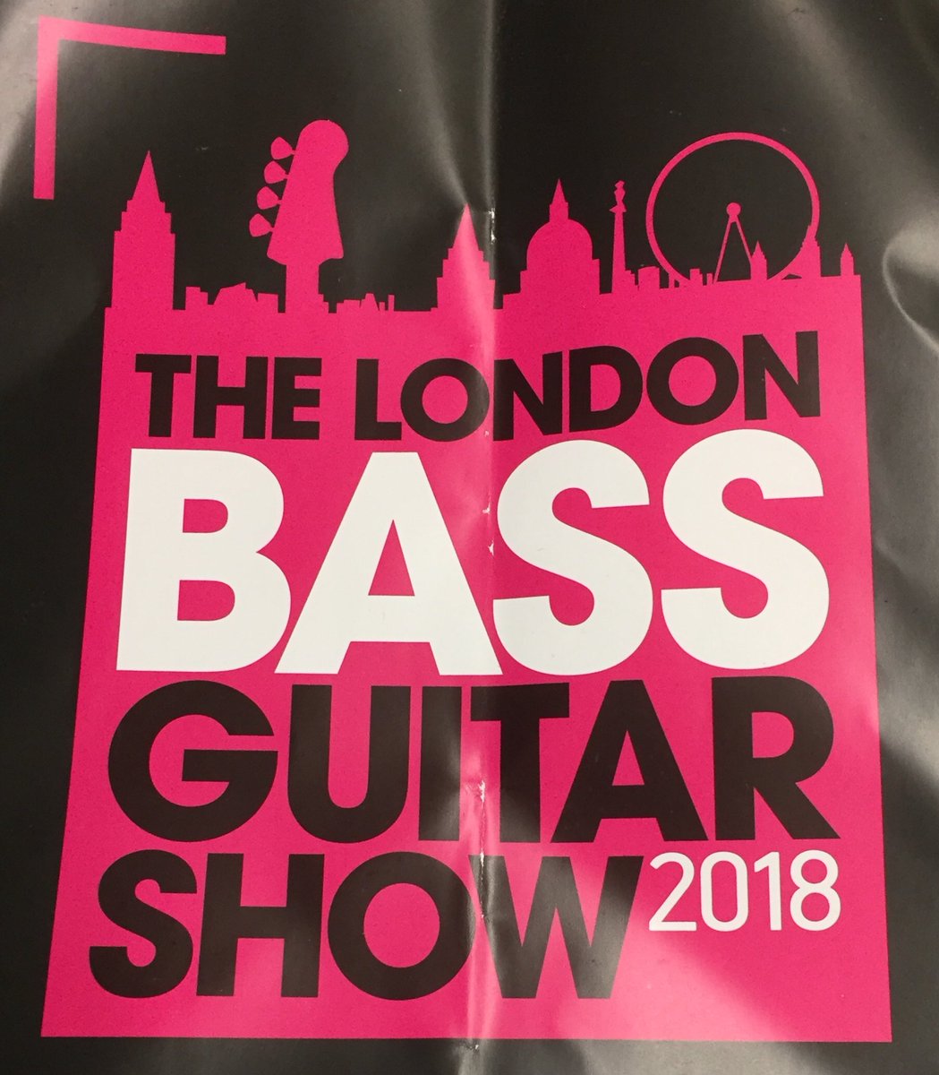 MrGlasswell's tweet image. Glad I braved the snow (and public transport) to get to the London Bass show today. #bottomend