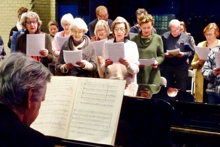 Vandaag interessante workshop <a href="/aartberg/">Aart Bergwerff</a> <a href="/MPZaltbommel/">Matthaus Passion ZB</a>. 11 maart 14:30 lezing #Gasthuiskapel #zaltbommel #symboliek #bach kaarten Matthauspassion.nl ook nog kaarten voor uitvoering 24 maart in #sintmaartenskerk