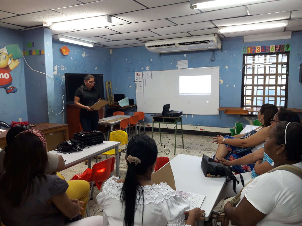 JillEscandon's tweet photo. Socialiazación - Resultados prueba de Caracterización del nivel de fluidez y comprensión por el líder de transferencia IEAN 👩‍🏫☝️📚 #JuntosPorElMejoramientoDeLosAprendizajes @lpuellol @DIANAECHAVARRIA @EvelynAriza2 @sedcartagena @TPTACartagena @Mineducacion @PTA_Colombia https://t.co/zQTtUVnI1A