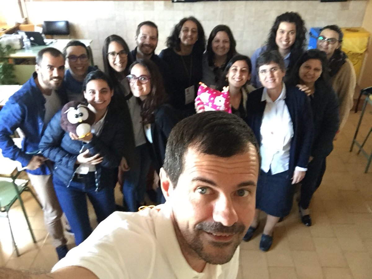 MiguelRPina's tweet photo. Encantado de lo vivido como tallerista en la jornada de #gamifica2 Es muy motivante encontrar y conocer a profesores con grandes ideas e inquietudes en contextos distintos al nuestro que nos hacen pensar. https://t.co/DMxDJKYAft