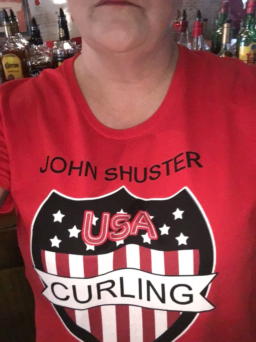 JustPatti22's tweet photo. @Shoostie2010 loving my new shirt! #gold https://t.co/OQypLdMkXX