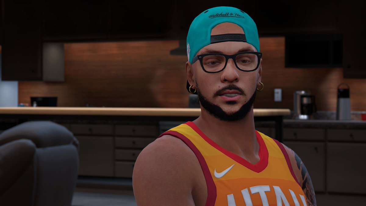 Busco sobretodo equipo competitivo para #ProAm de <a href="/Xbox/">Xbox</a> y para partidos espontáneos!

Gt: Sir ALeX HooD 🤙🏼

Soy Pivot defensivo muy experimentado jugando en equipos en Elite y Espontáneo con Amigos y Guiris Kamikazes! 🤣

<a href="/NBA2K/">NBA 2K</a> <a href="/Liga_EBE/">Liga EBE</a> <a href="/Xbox_Spain/">Xbox España</a> <a href="/VBOspain/">VBOspain</a> <a href="/FichajesVBO/">FichajesVBOSpain</a>