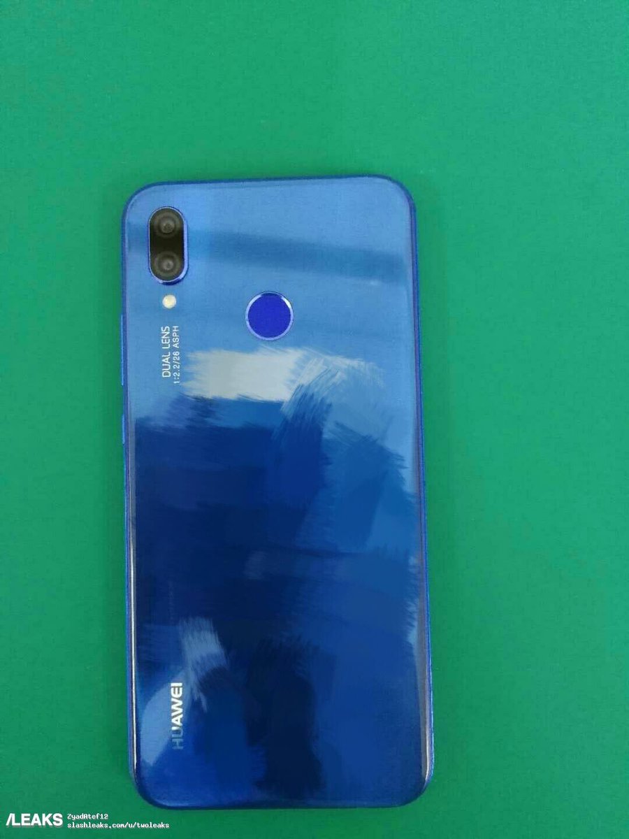 ViralTecno's tweet photo. Nueva foto filtrada de lo que sería de Huawei P20 Lite el hermano menor de la familia P20... No pinta nada mal...
PH: Slashleaks
#Huawei #huawei #huaweiP20 #HuaweiP20 #HuaweimobileAI #P20 #HuaweiP20Lite #huaweip20lite https://t.co/xvstgDcm2e