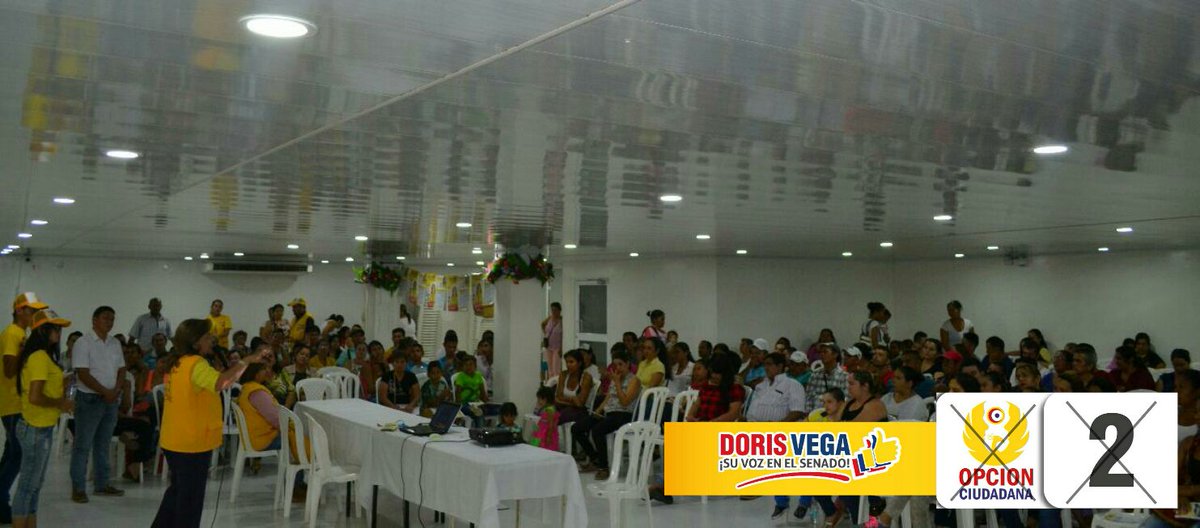 Seguimos en #Giron con nuestra candidata a la cámara Martha Montero #106 y Nos comprometemos a trabajar unidas por un futuro con equidad y desarrollo.
#Somoslaopción
#SuVozenelSenado!👍
#DorisVega OpciónCiudadana#2. #Santander