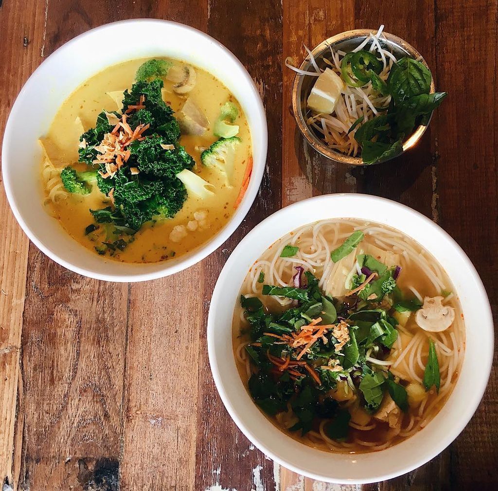 chowatCHAU's tweet photo. Hot soup, cold day. Yeees please!!! #chowatchau https://t.co/cMEQ8SKO7R