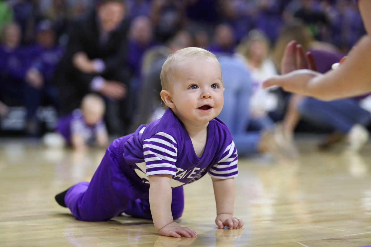 MitchGregson's tweet image. This contest should be nation wide in college and NBA, with strict age limits for competitiveness. #GeniusMarketing #BabyRaces RT @kstatesports: Congrats to Goldyn!  Winner of our 4th Annual Baby Race. 👶🏀👏