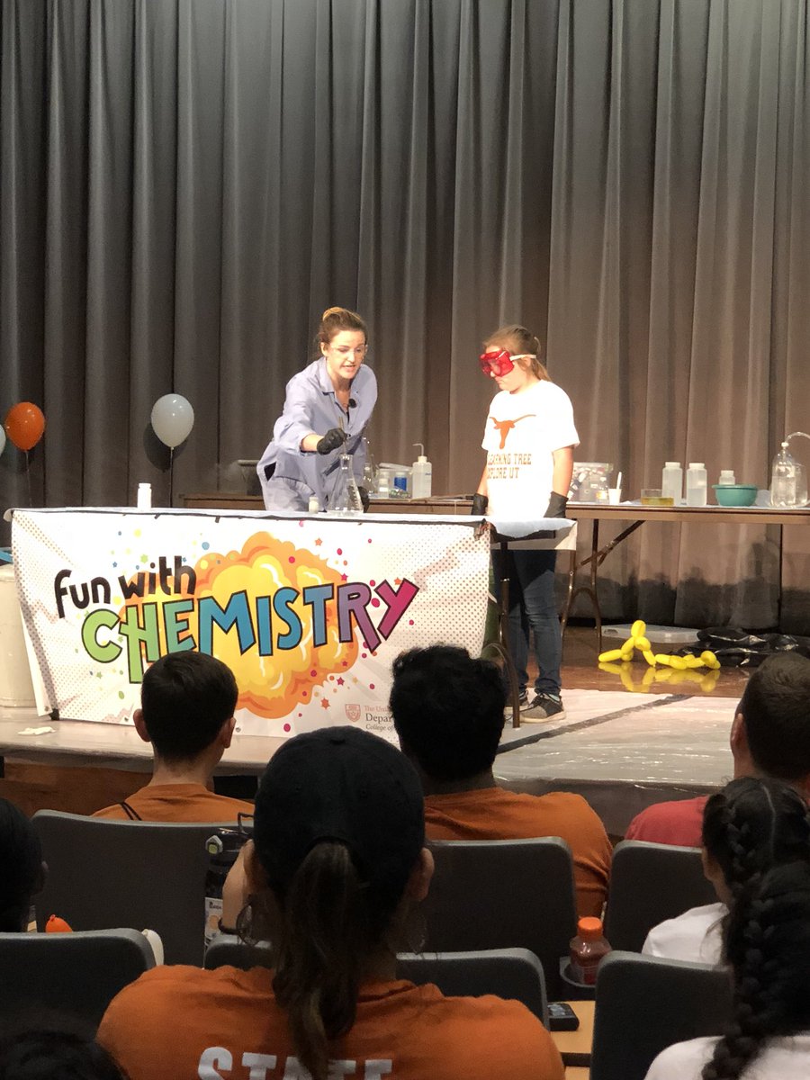LT_DonnaD's tweet photo. Boom 💥 we had fun with Chemistry! #utexplore @NISDLearningTre @NISDCarnahan @NISDBOONE https://t.co/ZpLHdioQgb