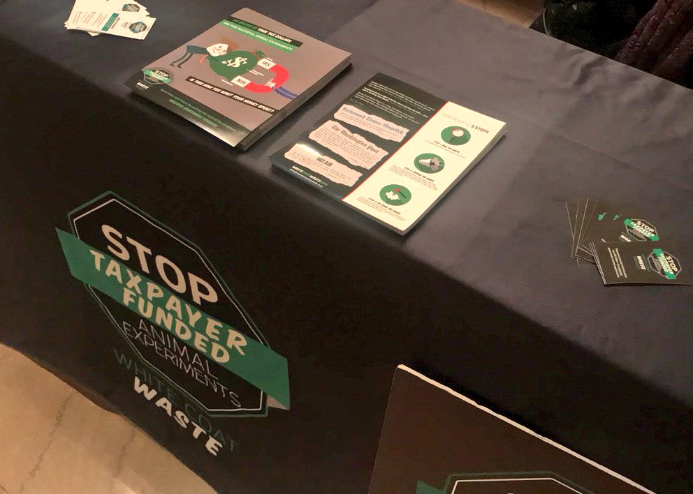 KatMurti's tweet image. Spotted @WhiteCoatWaste at #SSDP2018 🙌🏻🙌🏻

@SSDP co-signed WCW‘s coalition letter asking the FDA to stop cruel, drug war paranoia-fueled animal testing:  whitecoatwaste.org/wp-content/upl… #StartMakingSense