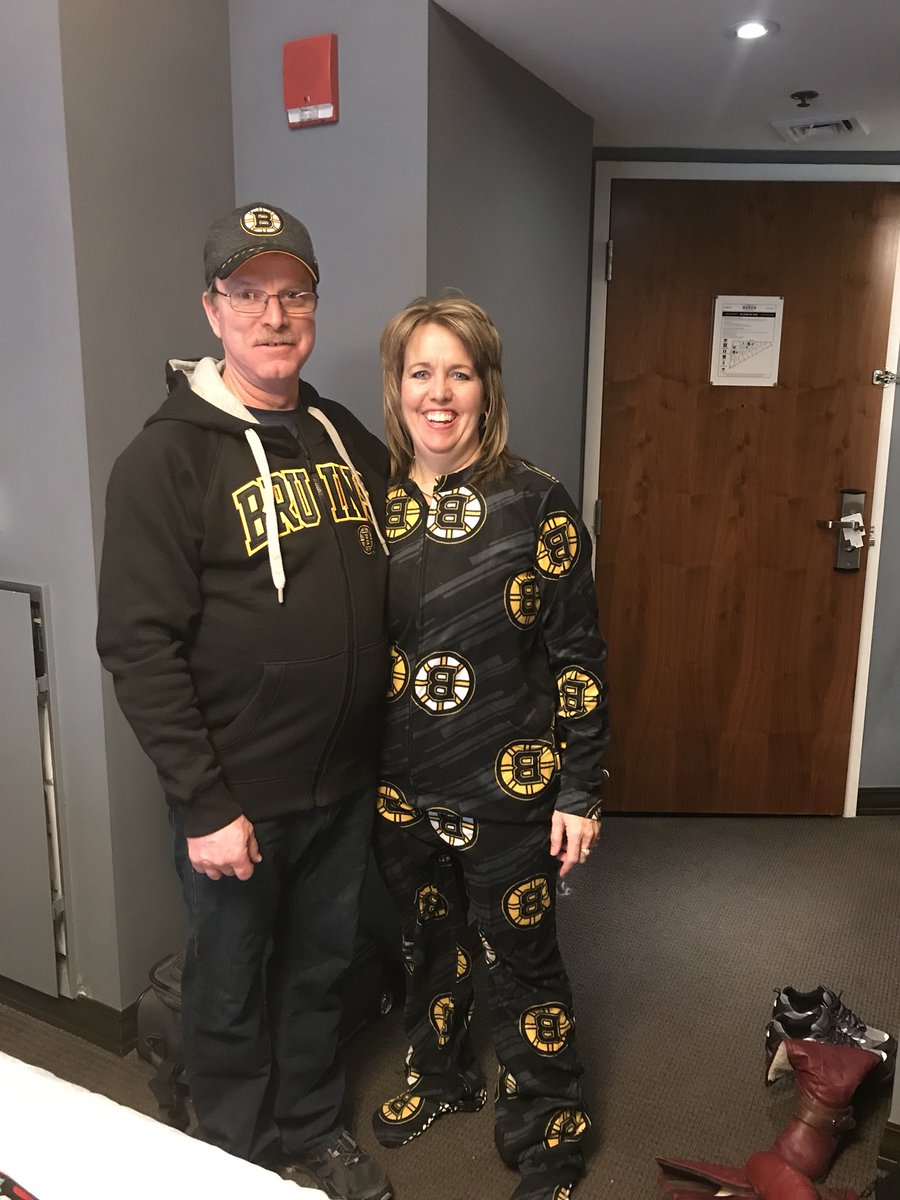 Wickscp's tweet photo. Game day!#bostonbruins #finally made it #Bostonstorm 2018 https://t.co/vF7fMxfuDN