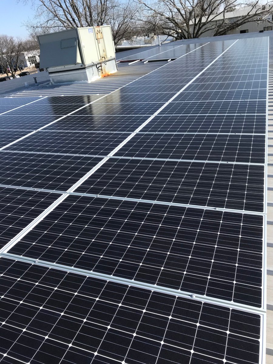 themusicfoundry's tweet photo. All of the photovoltaic panels have been installed.

Next week the electricians will install the inverters and get everything hooked up.

#solarpower 
#solarpoweredmusic 
#wheremusicismade 
#madison https://t.co/BiZLhjWXS9