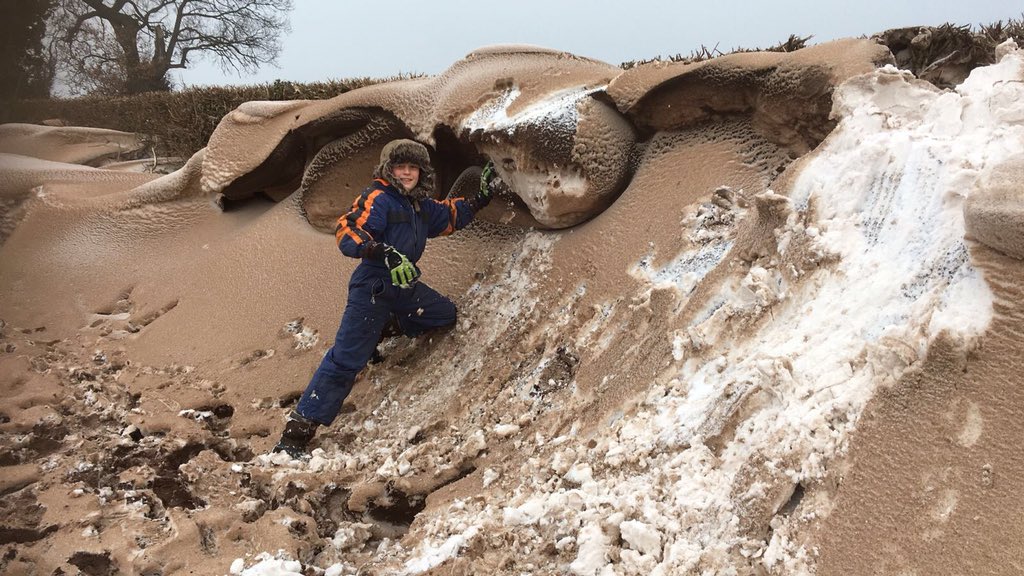 The big thaw has started and this is going to be helped by slightly milder temperatures over the next few days. Meanwhile, some fairly impressive scenes along Pitchcroft Lane, Newport where soil and snow have both drifted off the adjacent fields.