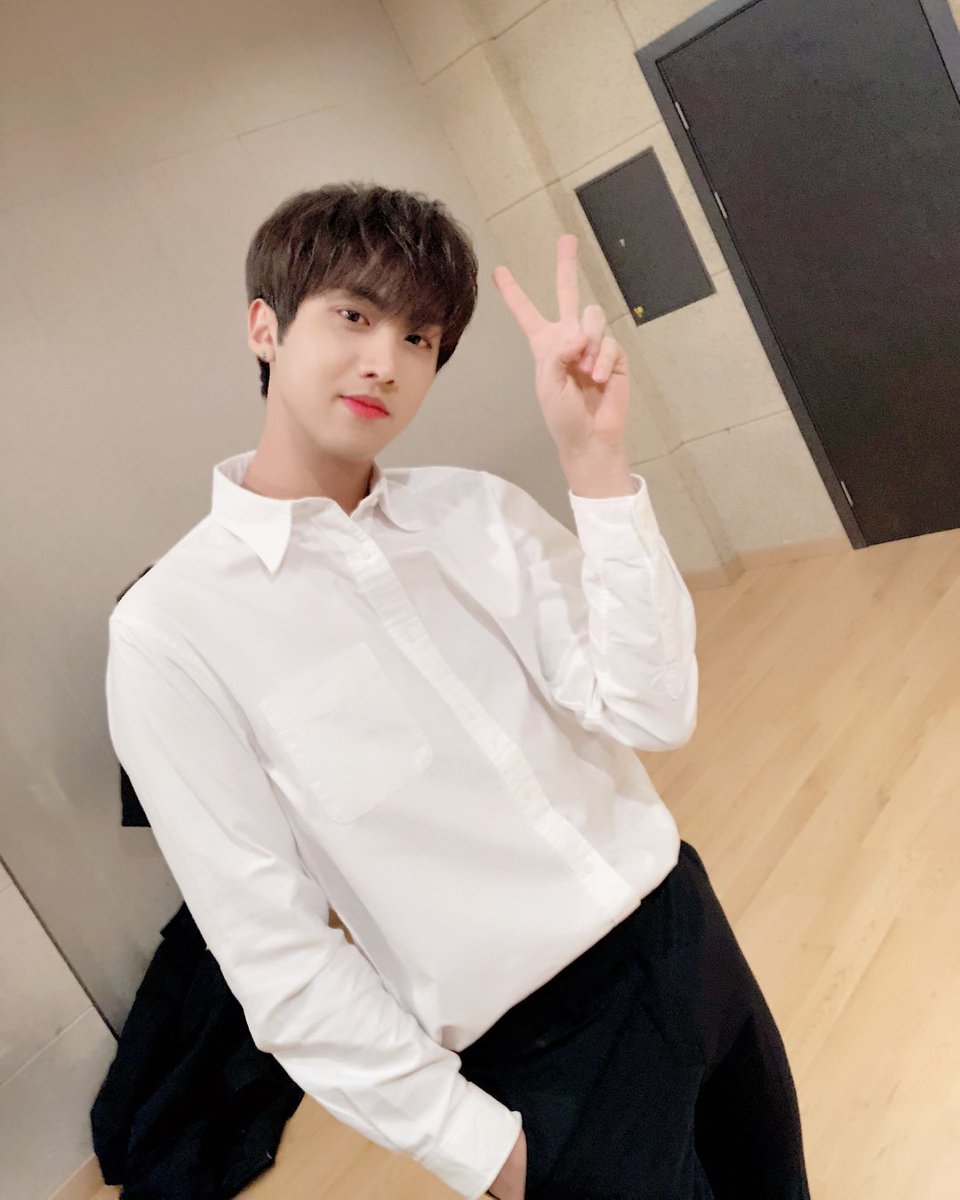 KnkSnaps's tweet photo. [KNK INSTAGRAM(2P)] official_knk_ynb: [인성] 두살 축하해줘서 고마워요 잘자요 굿나잇 #인성 #크나큰 #팅커... https://t.co/pxHKZOLLpq #kpopsnaps https://t.co/HjIvkI59Im