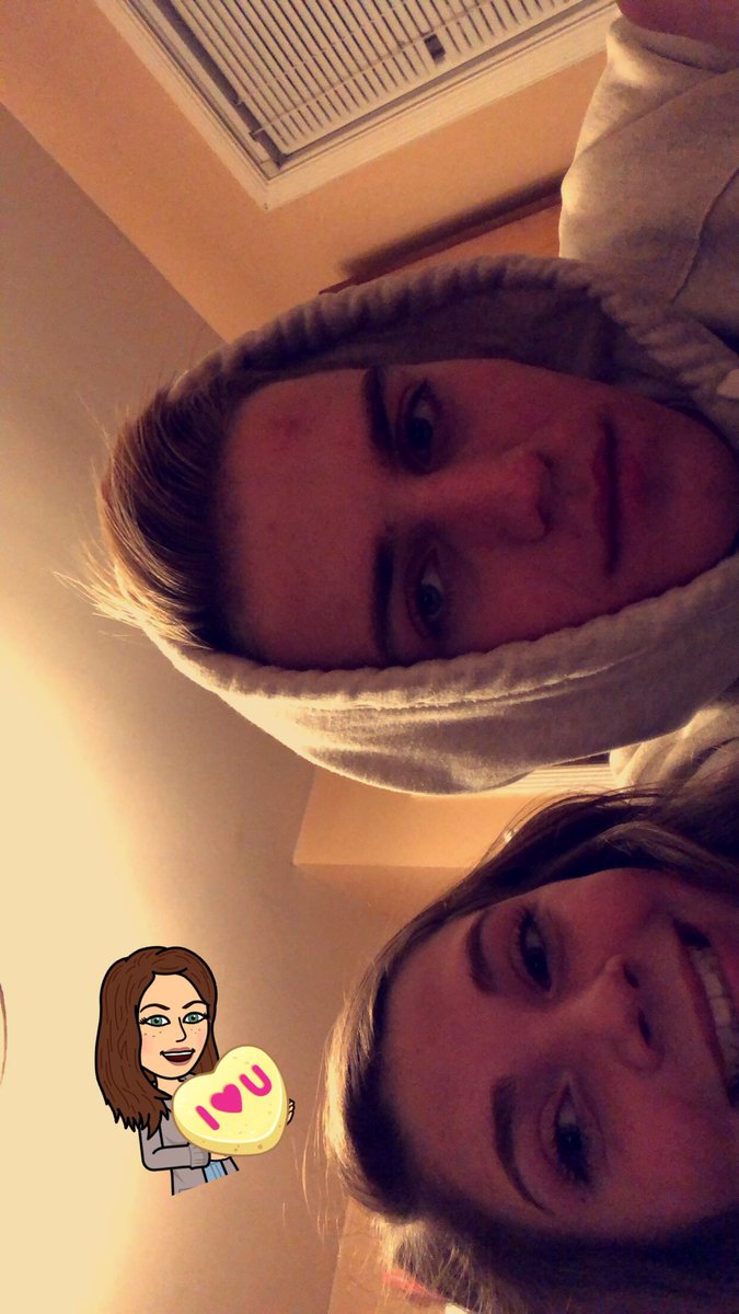 madiballs_'s tweet photo. happy birthday babe I hope you have a great day cause you truly deserve it, love ya bunches 💋🍯❤️ #finallylegal #true1 #BFF https://t.co/3FSEVh5Yej