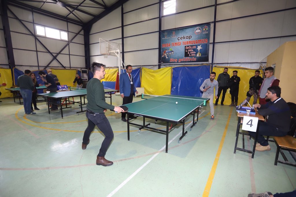 GSB_Hakkari's tweet photo. Çukurca Kaymakamlığımızca düzenlenen çekap proj kapsamında masa tenisi halk turnuvasına 72 kişinin katılımıyla İlk etapta birinci ve ikinci tur yapıldı. Çeyrek,Yarı Final ve Finale müs. yarın oynanacaktır. Emeği geçen herkese teşekkür ediyoruz @OA_Bak @farukozcelikgsb @mehbaykan https://t.co/1jZ4rc8QO4
