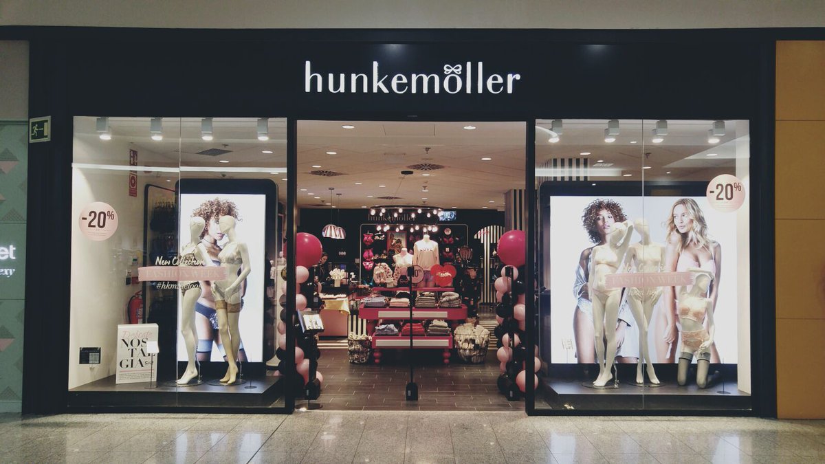 Apertura Malaga @ccvialia 24% descuento en toda la colección!! Por fin llegó la apertura más deseada! <a href="/Hunkemoller/">Hunkemöller</a> #Málaga
