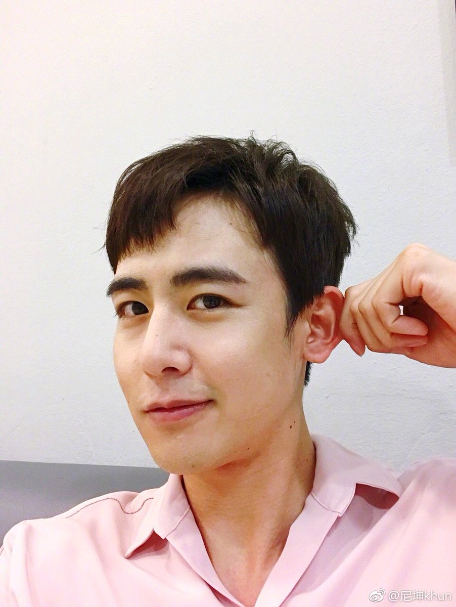 2pmsnaps's tweet photo. [NICHKHUN WEIBO] 2PMNichkhun: #听见未来，唤醒耳朵# 他们是被上帝按下静音键的孩子，无法听到这个世界美丽的声音，我们的关注和支... https://t.co/W3gSMltNy9 #kpopsnaps https://t.co/lY3DJxEYVj