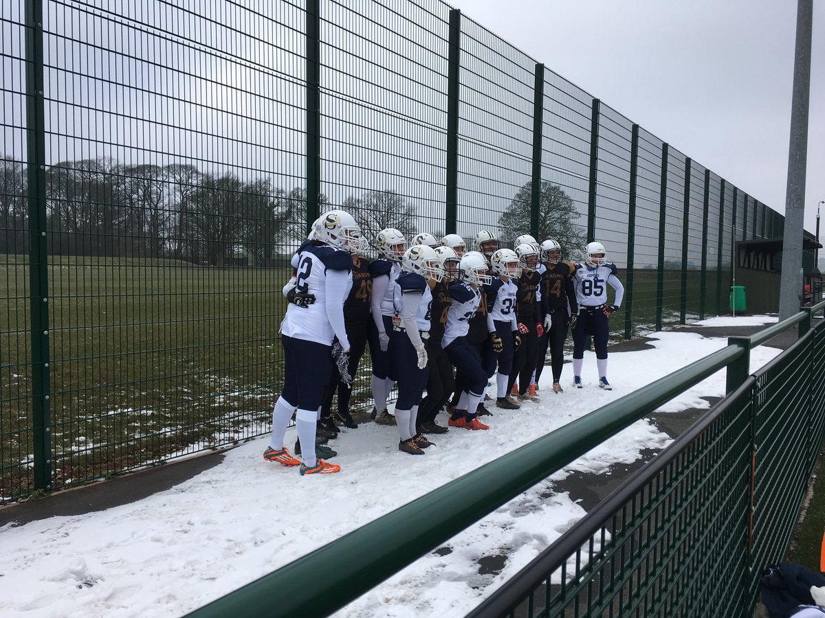 annie_e_moreby's tweet photo. Snow stopping us now. #OxfordSaints #Saxons #SnowScrimmage #womensamericanfootball https://t.co/zJSlO6BLHR