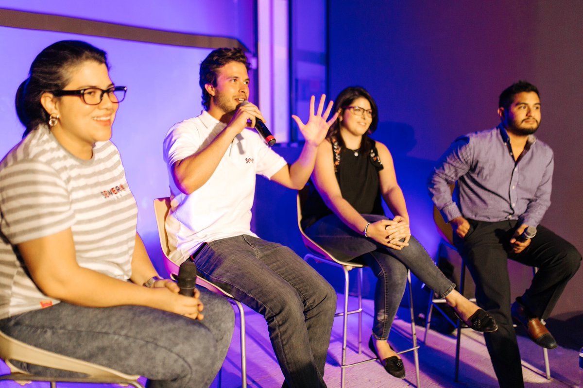 seed_sv's tweet photo. ¡Nuestro primer evento fue todo un éxito! Escuchamos las historias de cuatro emprendedores que recién empiezan esta aventura. Estén pendientes de nuestro proyecto, se vienen cosas bien chivas. #TheArtOfTheStart https://t.co/xixOWX7bHf