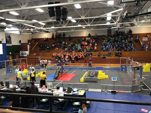 FIRST (haha) competition of the year!! good luck to all the team last here at Mt. Vernon❤️🤖 #mtvernon #chuck2147 #team2147 ift.tt/2I00EZD
