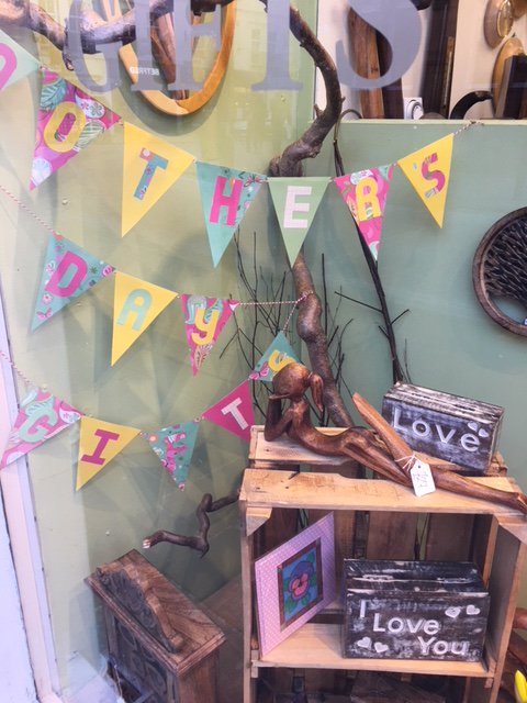 TimberTreasures's tweet photo. Mother's day is coming up (11th March). We have a wide range of suitable gift ideas to spoil your mum with #MothersDay2018 #gifts #wooden #timber #timbertreasures https://t.co/XuzRUuJ1iK