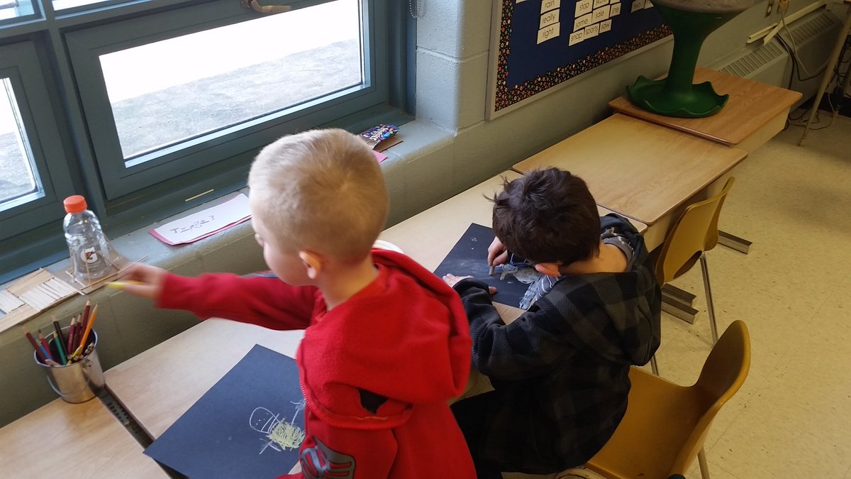 NESalvatori's tweet photo. Using the poem "Tall as a Tree" to help us focus on visualizing as an important reading strategy. Putting some of the pictures from our minds on to paper βπ²
#asesroars #tldsblearns #visualize #primary #reading #chalkart https://t.co/uCLYpvyzr0