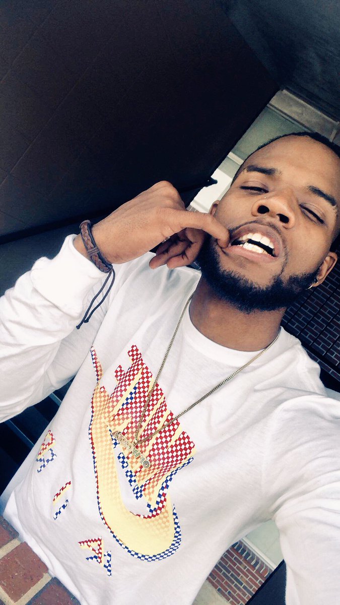 KoachRob_'s tweet photo. Nike Me Plzzz #2Niceee https://t.co/JsEGutzzzG