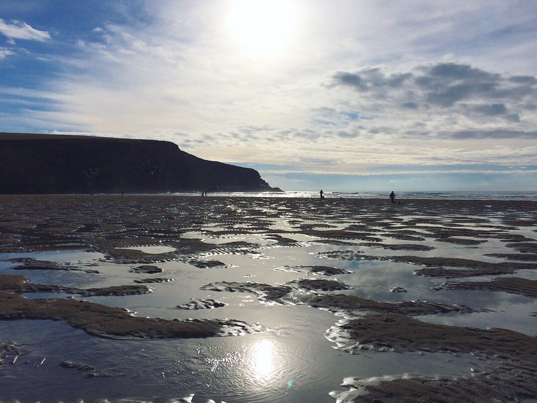 FervorBrand's tweet photo. Sun’s back! What a difference a day makes... #MawganPorth #madeincornwall #NorthCornwall https://t.co/pAYizQcYDl