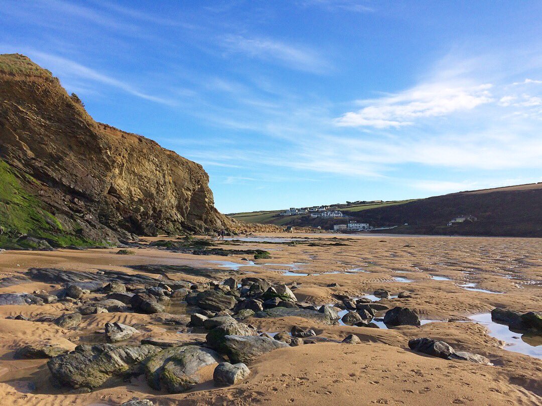 FervorBrand's tweet photo. Sun’s back! What a difference a day makes... #MawganPorth #madeincornwall #NorthCornwall https://t.co/pAYizQcYDl