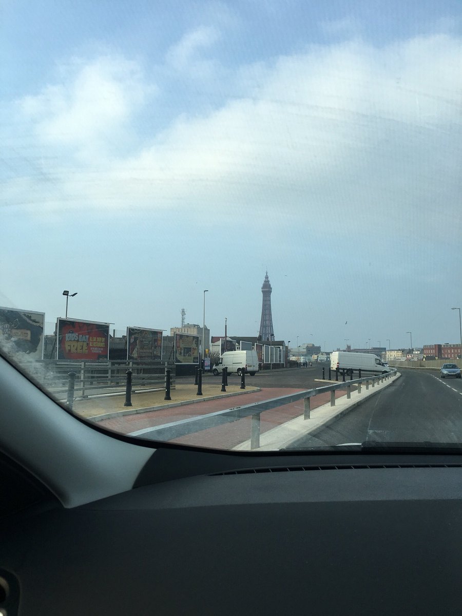 Arrived  in Blackpool #Tower  ready for TONIGHT <a href="/switchpoulton/">Switch 2 Poulton</a> 😎