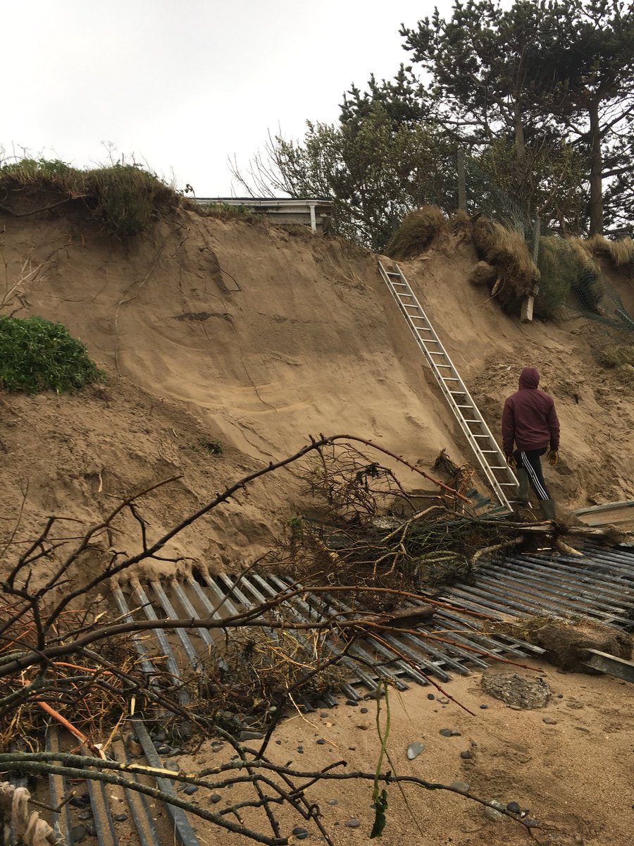 TimGaston3's tweet photo. Stormy weather caused further damage to Portrane beach and dunes https://t.co/o4EIxx0Rha