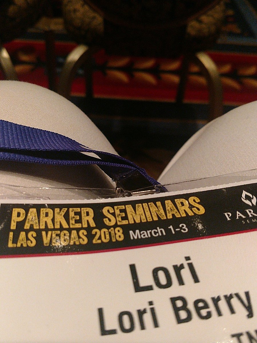 seymourchiro's tweet photo. Thank you for the new badge Parker .💓😘 https://t.co/soPi1BNZlY