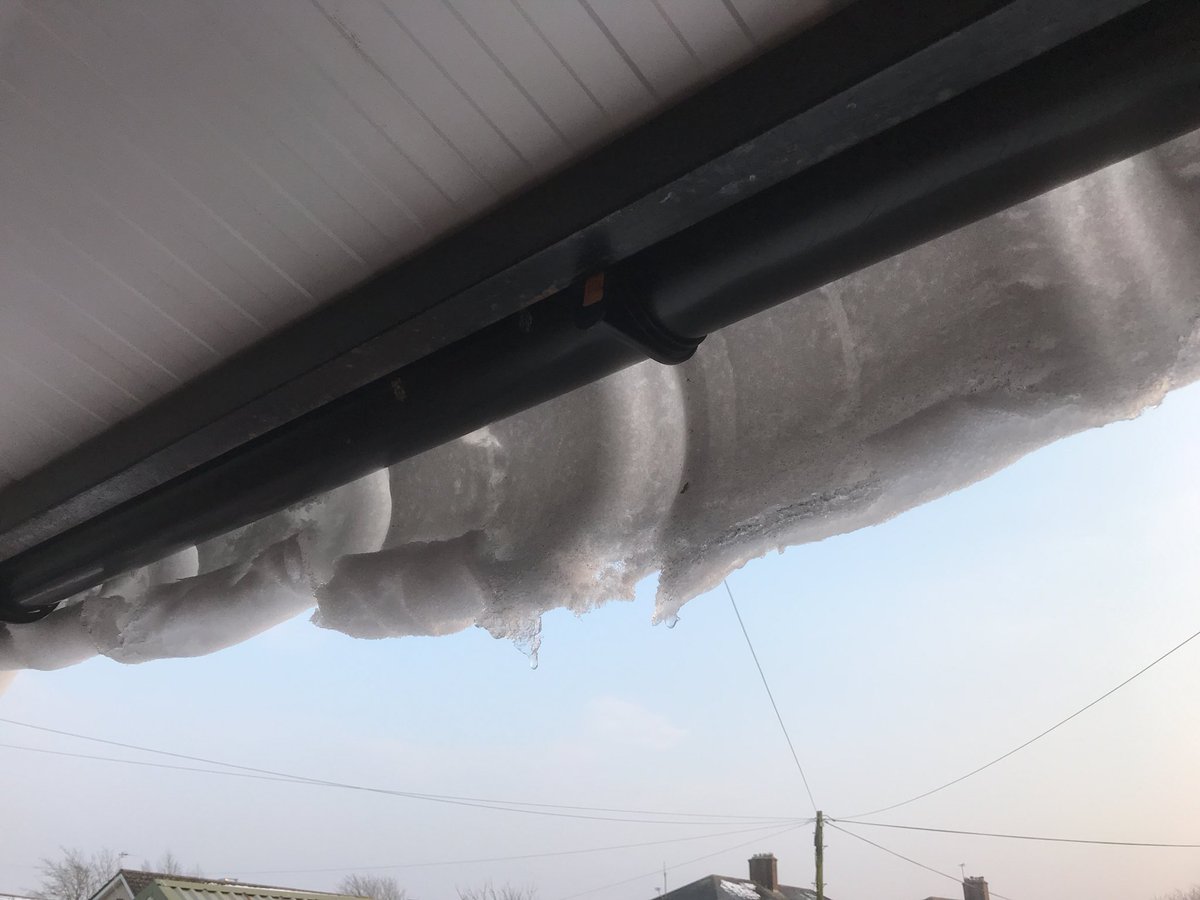 JordanDalgliesh's tweet photo. The snow is still hanging around #snow https://t.co/ml8CxS09d5