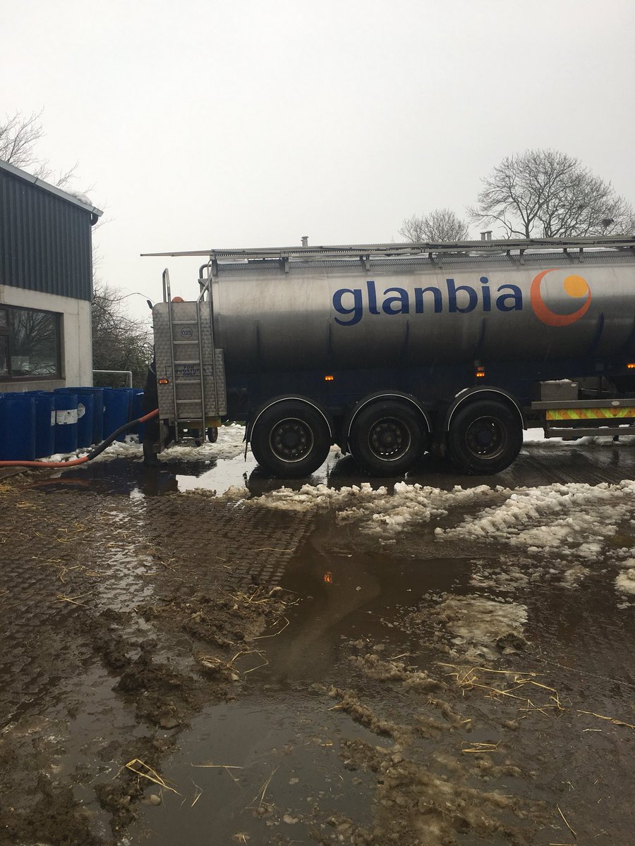 Massive hats off to all those who have assisted farmers these past few  days. Milkmen, Lorry Drivers, Esb, Co Council Workers and of course the mighty Evelyn Cusack 👍👍👍
@GlanbiaConnect <a href="/ESBNetworks/">ESB Networks</a>