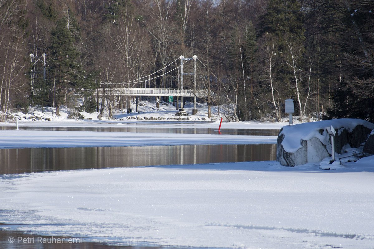 petrira's tweet image. Apianvirran serpentiini #apianvirta #serpentiini #virta #kanava #riippusilta #suspensionbridge #canal #siksak #zigzag