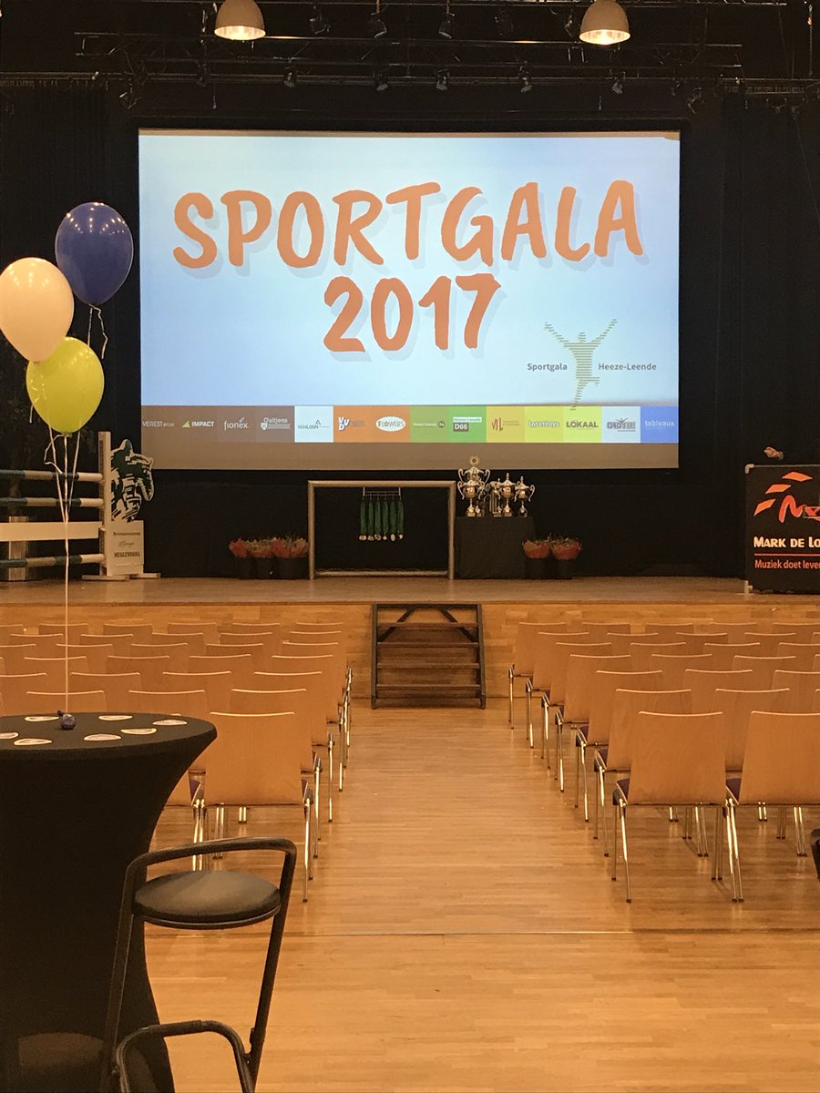 mbalkestein's tweet photo. Na #DeIJsdaging nu klaar voor @sportgala_HLS #Kampioenen #huldigen @HeezeLeende24nl @Gem_HeezeLeende Wie komt er ook? https://t.co/R4WpXs9Hjw