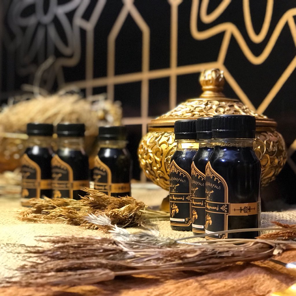 “MADU BERUANG”
Madu racik berkhasiat ampuh untuk mengobati
Penyakit stroke,asam urat,saraf terjepit,radang sendi, dll
Stok terbatas serta tidak di jual bebas di pasaran hanya bisa di dapatkan di klinik ummi siti Lathifah 
Info: tlp 0822 1731 0000