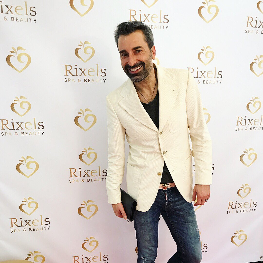 andresllompart's tweet photo. Hoy he probado junto a @Marta_Bonet en @RixelsSpa el nuevo tratamiento de @naturabisse_es #inhibithd que se están haciendo las celebrities en L.A. para la gala de los #Oscars 2018 que tendrá lugar mañana. Un verdadero placer. Me ha encantado 😍😍😍 #fashionista #beauty #style https://t.co/xqMsIcAkNc
