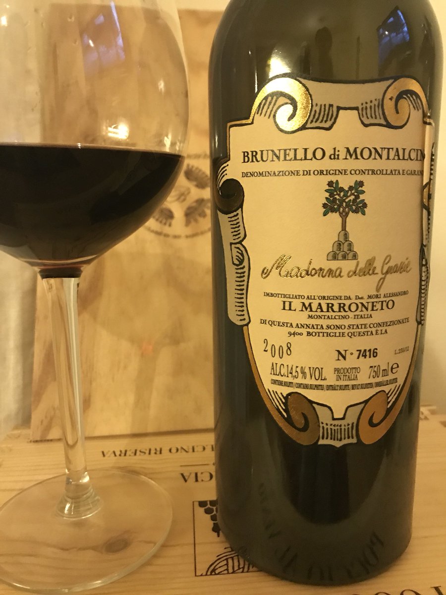 MONICABIANCIARD's tweet photo. Madonna delle Grazie 2008 weekend partito alla grande! #brunellodimontalcino @IlMarroneto #wineterapy #wineweekend #wineoclock #winetime https://t.co/IeXOuc3JrK