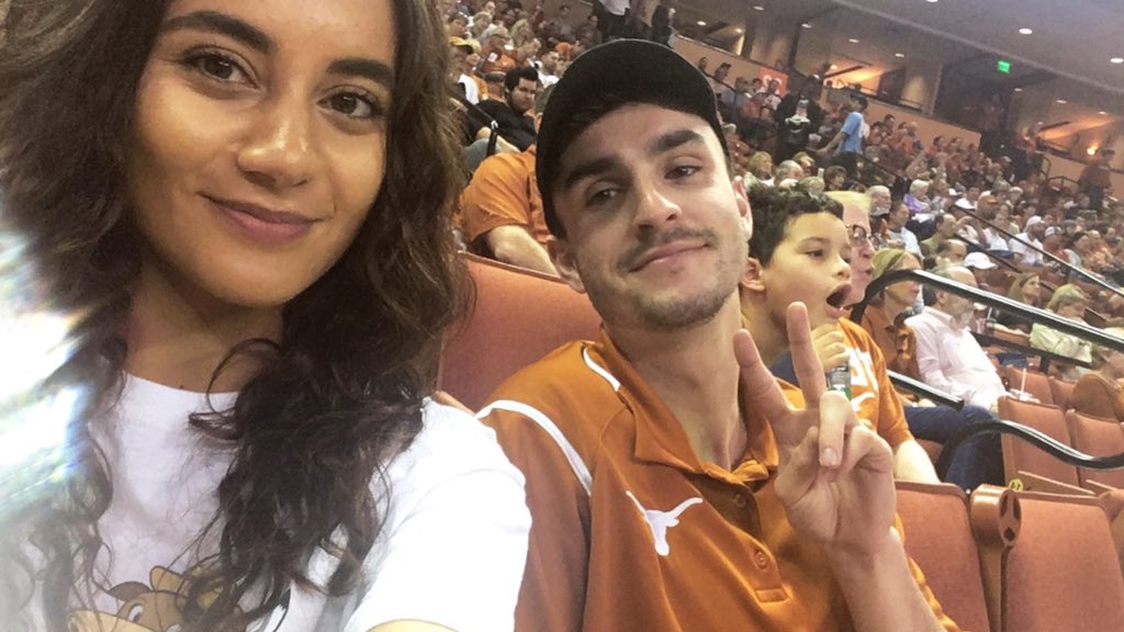 iamlouiseamsi's tweet photo. Last home game, let’s go 🤘🏽 #ThisIsTexas #PutUsOnTheScreen https://t.co/0nuRtSXA8M