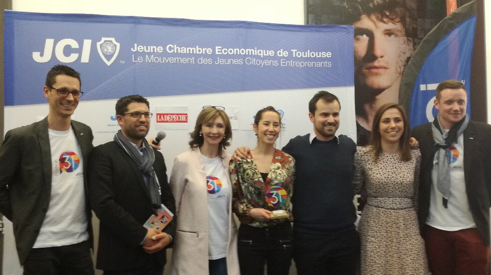 HauteGaronne's tweet photo. Remise du Trophée citoyenneté et solidarité du Conseil départemental de @Haute-mGaronne pour @Madein31 de la Jeune Chambre Economique de #Toulouse ! https://t.co/rC5T5cWR0V