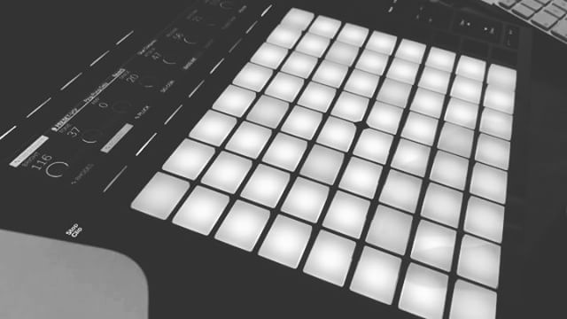dennisblaze's tweet photo. One of the advantages of being a dj is that when u produce, your main focus is to imagine your beat bumpin on a dancefloor and moving the crowd. #staycookin #dennisblazebeats #alwayslearning View Video https://t.co/zNccezWJRt https://t.co/1hHmdAJ7SW