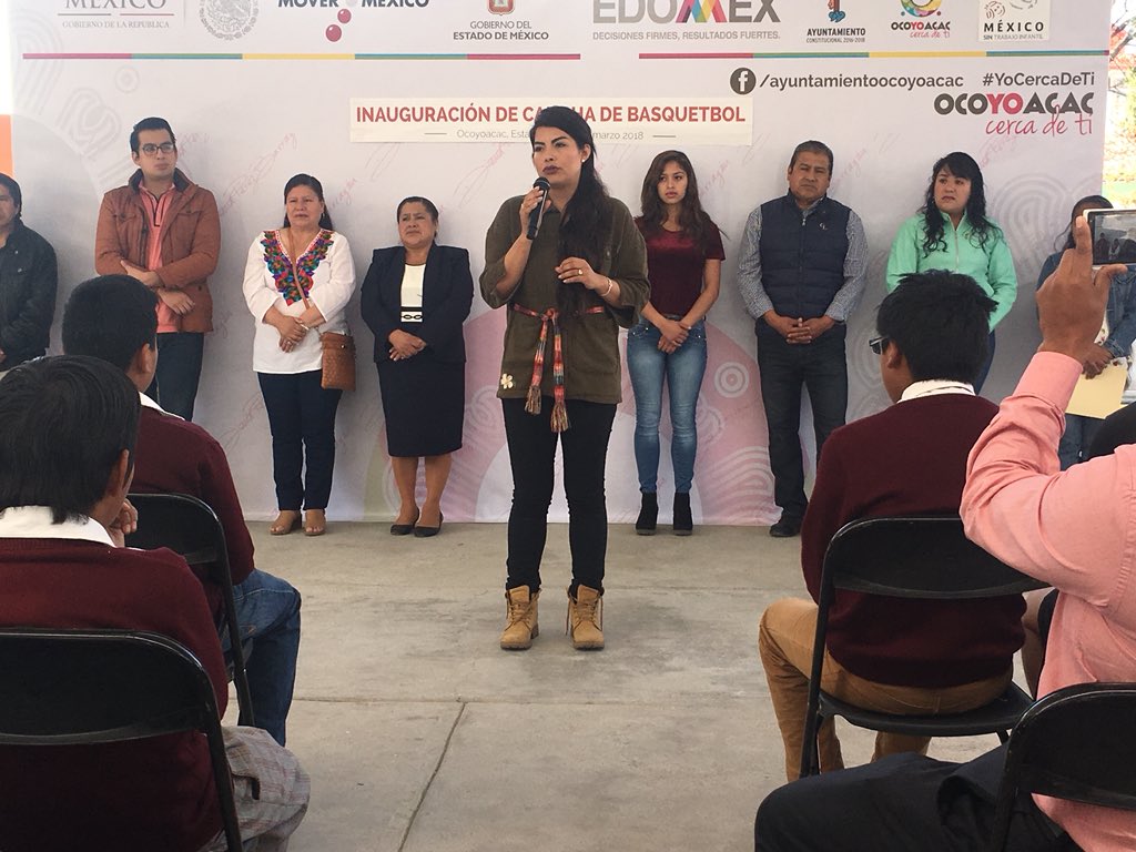 DiianaPerezB's tweet photo. Se hace entrega del arco techo de la cancha de basquetbol y juegos recreativos para los más pequeños en Tepexoyuca; con el principal objetivo de rehabilitar las áreas recreativas, promover el deporte y la convivencia familiar.
#Ocoyoacac
#YoCercaDeTi https://t.co/Hj8M2VmGoD