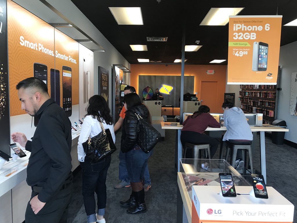 Boost_by_Falero's tweet image. GREAT DEALS OUT IN DELAVAN IPHONE 6S Plus+ at 250 Great deals 4lines for $100 come on down to better service!! 262-725-7222 @DeLaney_Norm @AmyBoost