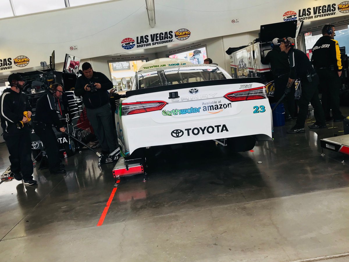Team_BK23's tweet photo. A quick spring change and we are back out. #Pennzoil400 #NASCARGoesWest @EW_Racing #availableatamazon @graygaulding https://t.co/SEtSpkdKiP
