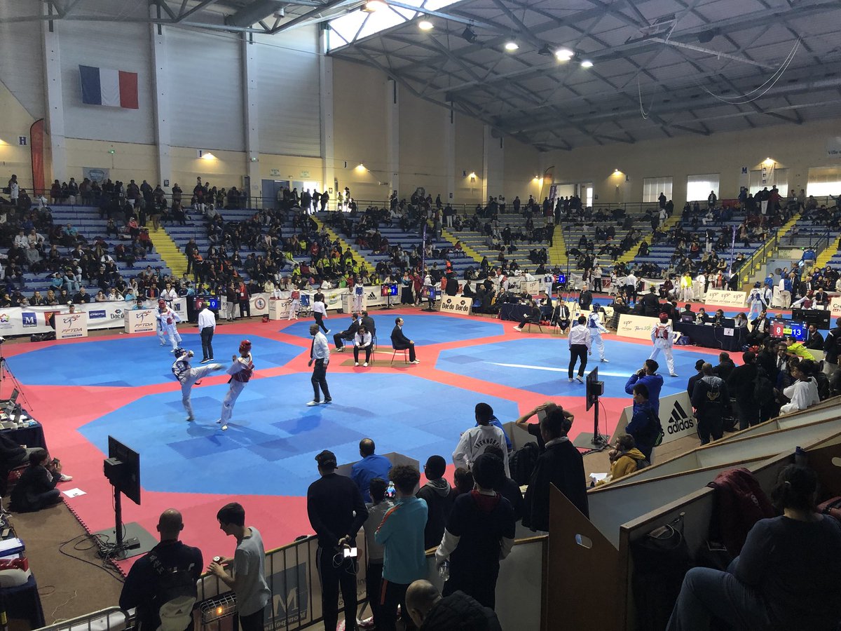 kamelchibli's tweet photo. À montpellier pour les championnats de france de takwendo organisé par @3Mtkd Karim Bellahcene au cœur des quartiers de la Paillade bravo au club et a tous ces bénévoles pour cette magnifique manifestation. La région @Occitanie est fière d’être partenaire du club @CaroleDelga https://t.co/X6yifw35Ck