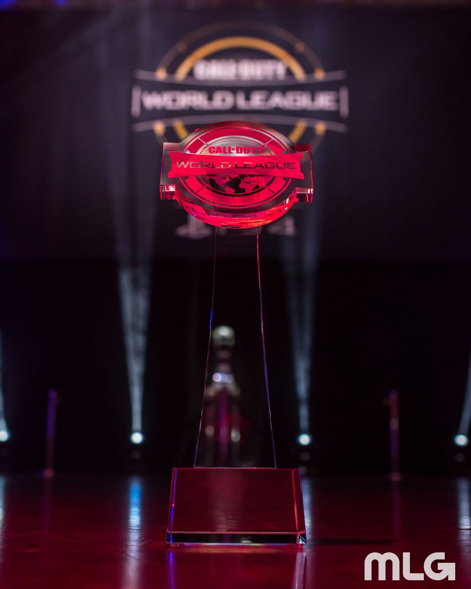 MLG's tweet photo. 3 upcoming #CWLPS4 events with $1,100,000 in prizes. 

#CWLAtlanta Open:
💰 $200,000
🏟 @GWCC_ATL
📅 3/9-3/11

#CWLProLeague Stage 1 Playoffs:
💰 $700,000
🏟@MLGArena
📅 4/6-4/8

#CWLSeattle Open:
💰 $200,000
🏟 @CenturyLink_Fld
📅 4/20-4/22

Passes info: https://t.co/g78b8XE0vK https://t.co/4VDqKxFczB