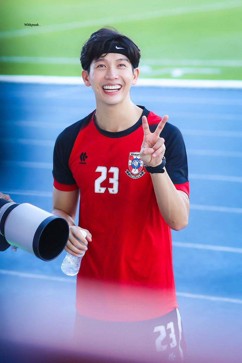 WithPushDJ's tweet photo. 180304 l HQ   วันนี้มาเตะบอลนาจาาาาาาาาา⚽️ N0. 23
 #withpush #push_dj @DJ__Push https://t.co/m5Wg0AYHCo