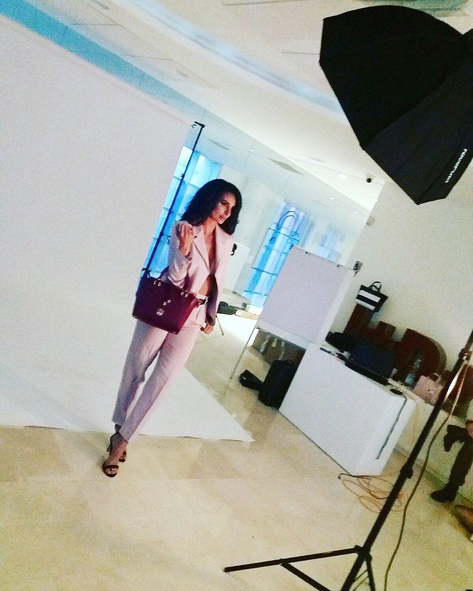 PielFort's tweet photo. Photoshoot #pielfort #photography #bags #fashion #madeinspain #models https://t.co/vmX85YecdW https://t.co/96aKD7zPja